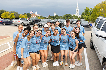 group of college students standing outside for move-in day - Dallas, Texas